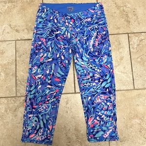 Lilly Pulitzer Luxletic Weekender crop size L